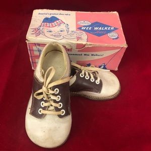 Wee Walker Vintage Baby Shoes in Original Box - Oxford Saddle Style, 3 1/2